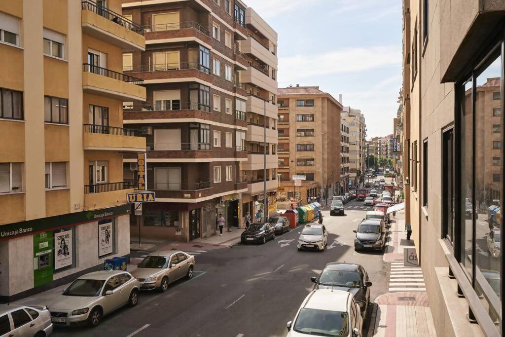 Amplio Centro Barrio Del Oeste Apartamento Salamanca
